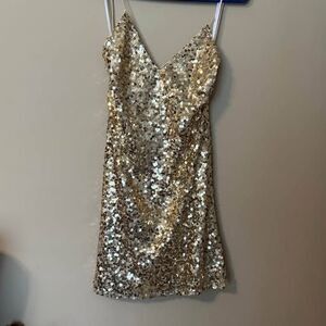 NWT - Lulu’s Gold sequined dress size small - courtwarming dance formal event